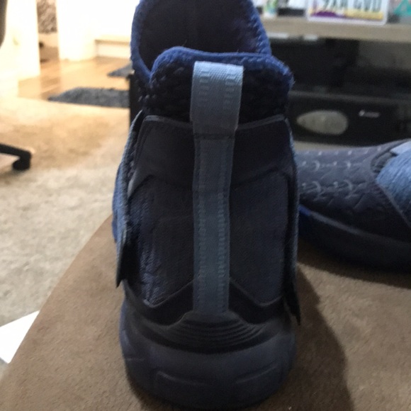 LeBron Soldier 12 Anchor - Picture 4 of 5